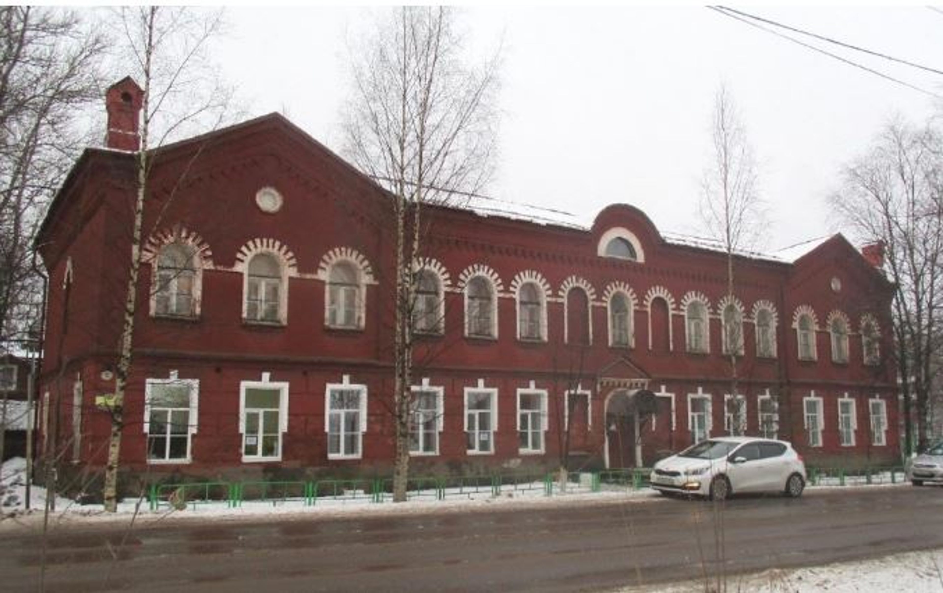Здание церковно-приходской школы