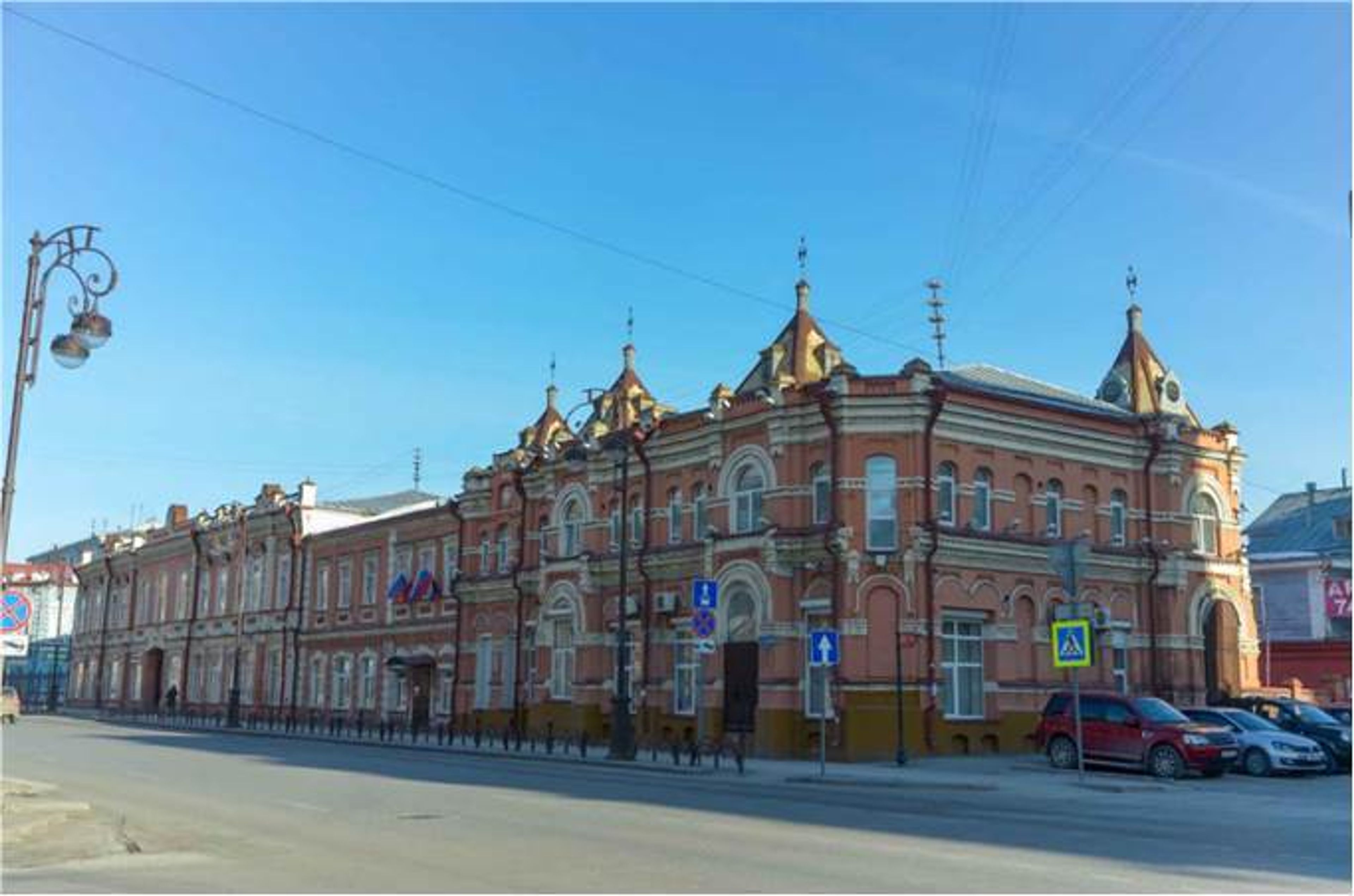 Комплекс зданий из состава усадеб Н.Ю. Ядрышникова и П.П. Воробейчиковой