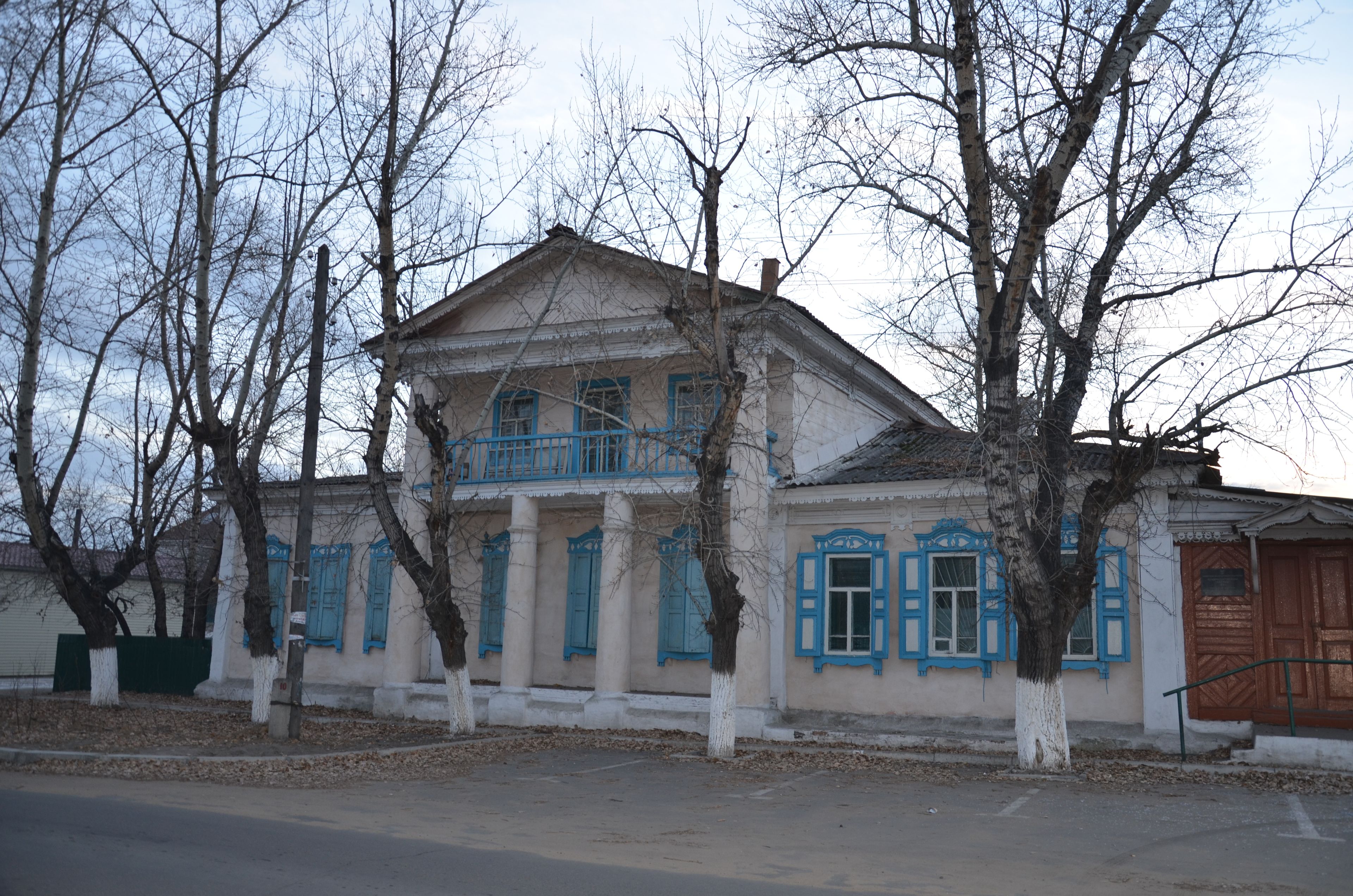 Здание гостиницы "Даурия"